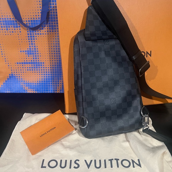 ~ SOLD PENDING Louis Vuitton LV Avenue Sling Bag - Picture 2 of 10